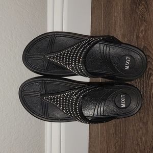 Mixit sandals